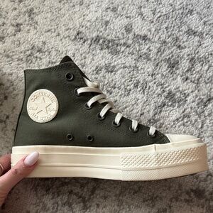 Converse Women's Platform Sneakers - Dark Green